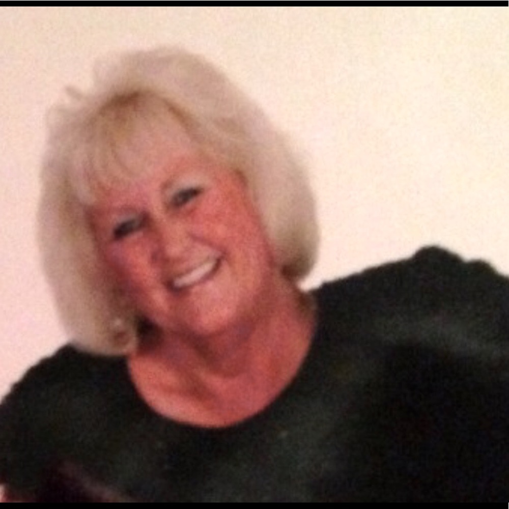 Meet your Posher, Sandy